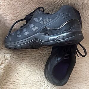 Black Athletic Sneakers Steel top